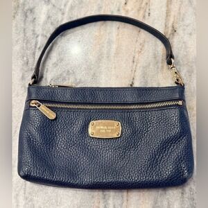 MICHAEL KORS Jet Set Navy Blue Pebbled Leather Wristlet